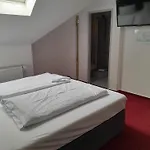 Deutsches Haus 호텔 3*