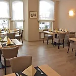 Deutsches Haus 호텔 블롬베르그