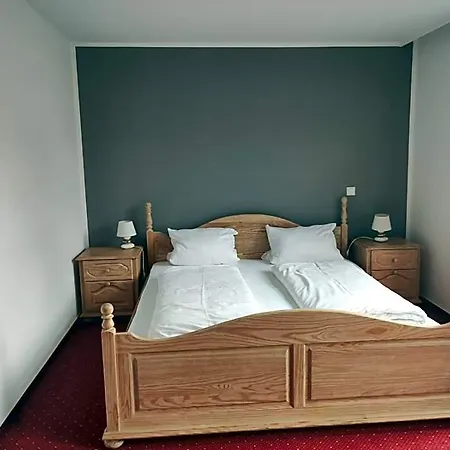 Deutsches Haus Hotel 3*