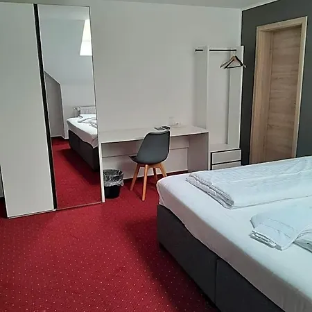 Hotel Deutsches Haus 3*