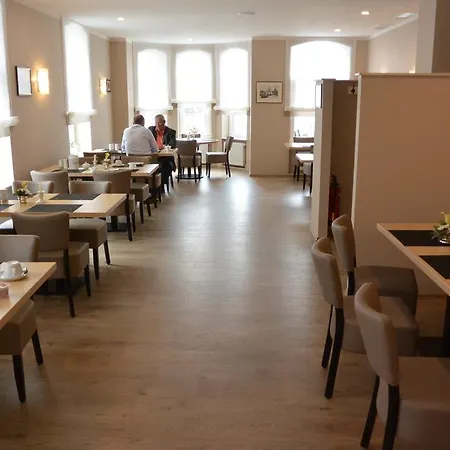 Deutsches Haus 3*
