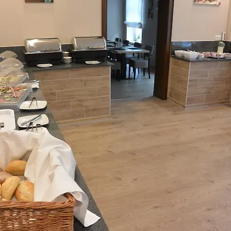 Deutsches Haus Hotel 3*