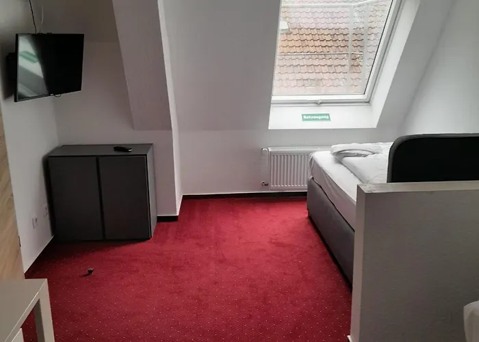 Deutsches Haus Hotel 3*